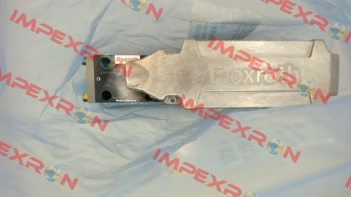 P/N: R901382318, Type: 4WRPEH 6 C4B12L-3X/M/24A1 Rexroth